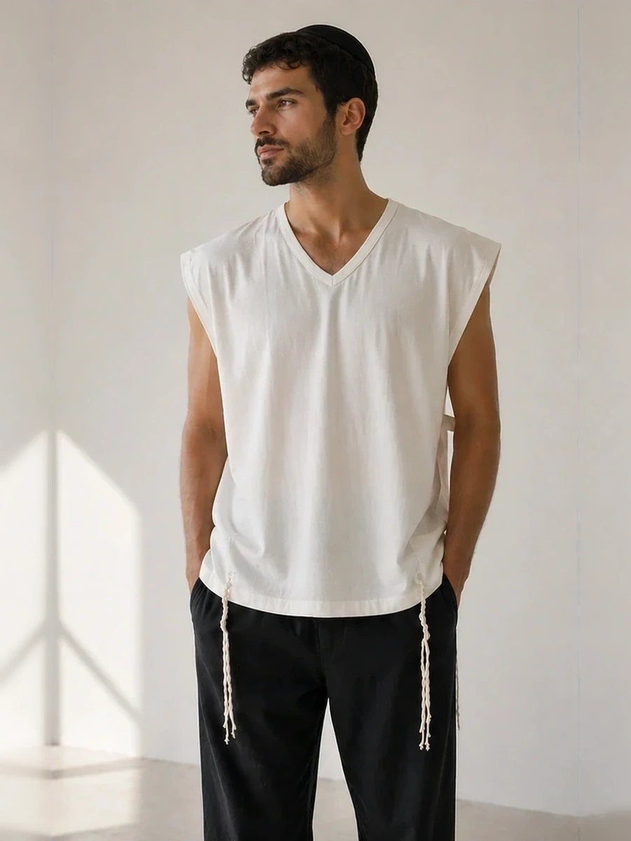 Tzitzit Lana Kol Haposkim
